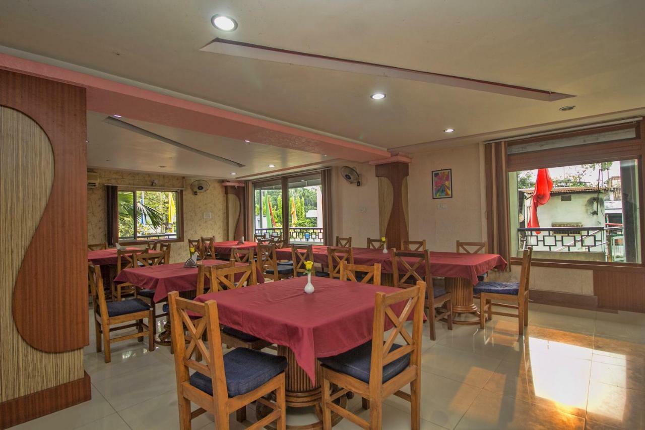 Hotel Nandanik Palace Fālākāta المظهر الخارجي الصورة